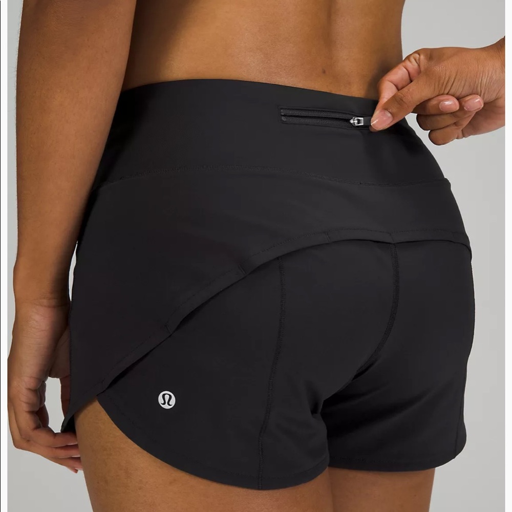 Lululemon Speed Up Mid-Rise Lined Short 4" shorts